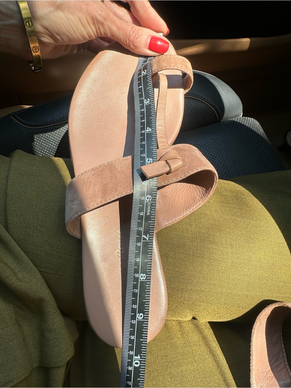 Gianvito Rossi Brown Suede Toe-Loop Sandals - Picture 6 of 9